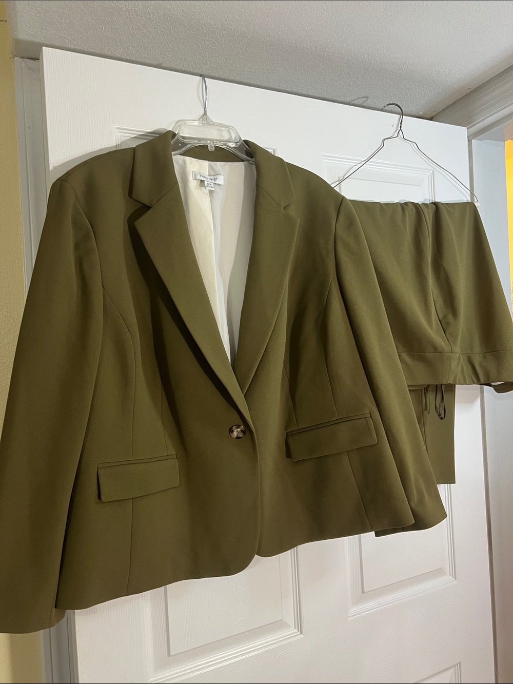 Nine West Olive Green Women's Blazer and Pants Suit